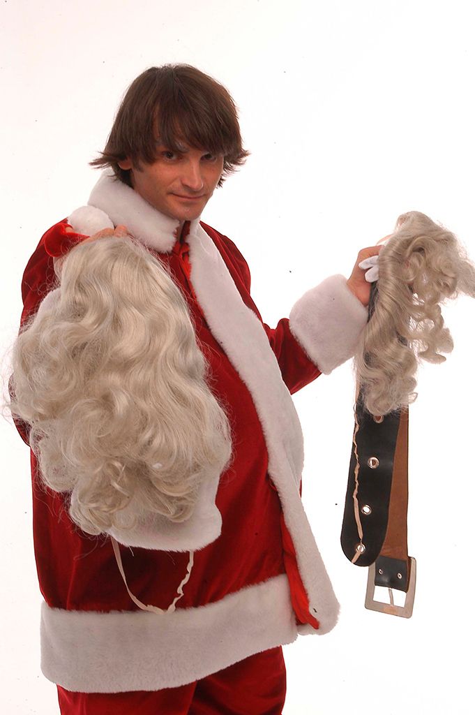 Santa claus, Costume, Wig, Fur, Fictional character, Outerwear, Cosplay, Fur clothing, 
