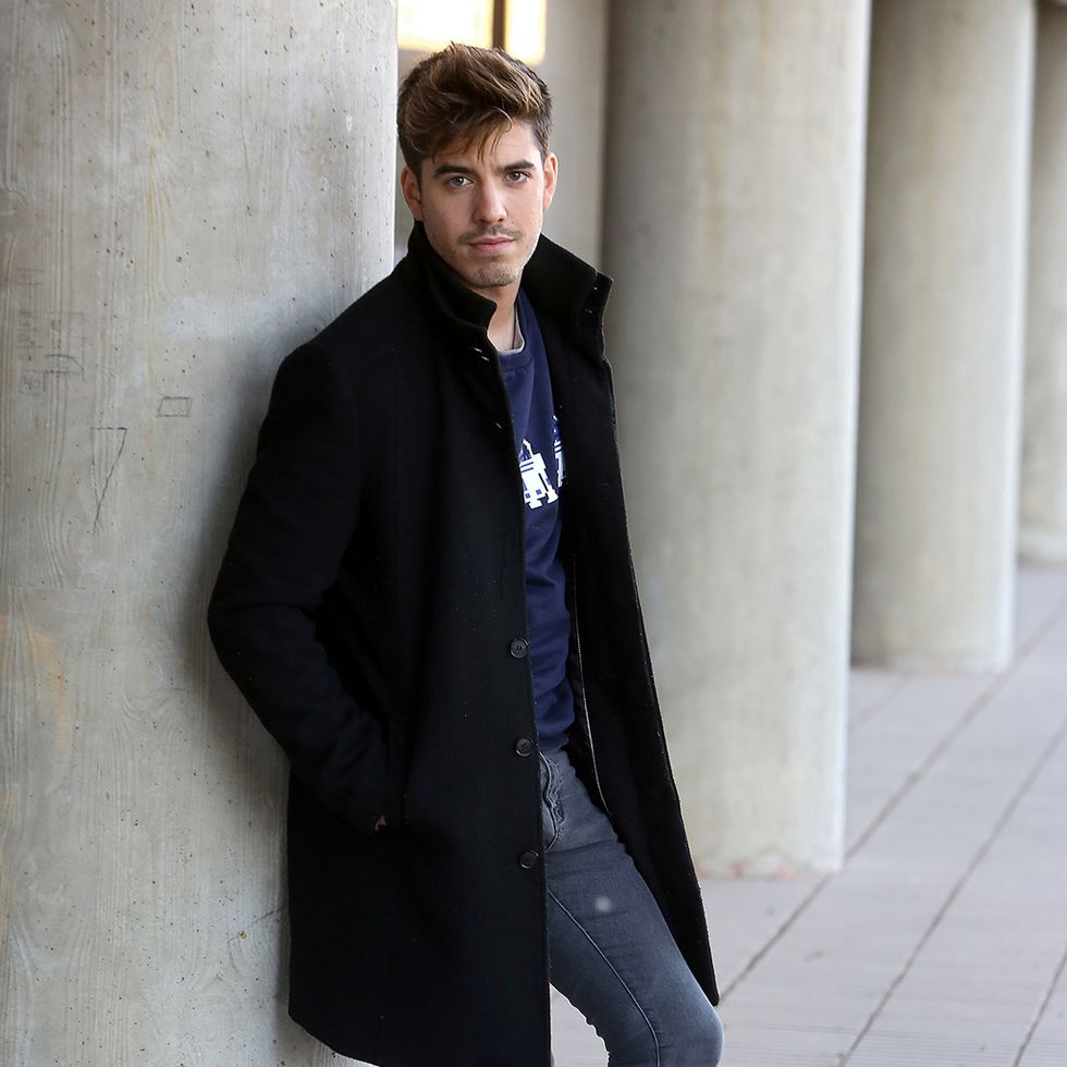 Clothing, Street fashion, Standing, Coat, Fashion, Suit, Outerwear, Overcoat, Snapshot, Model, 