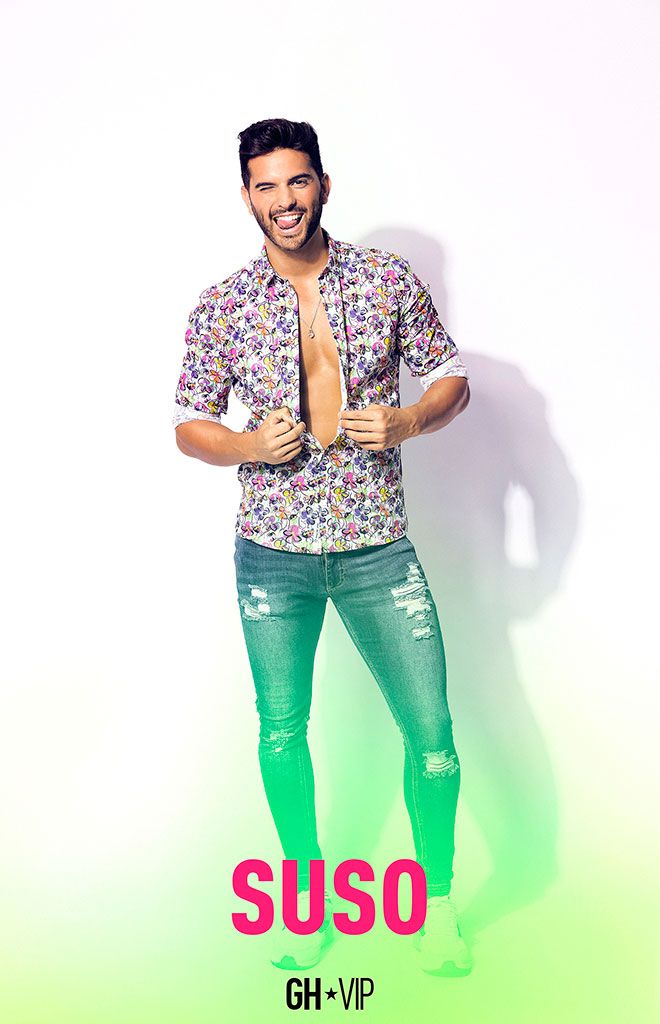 Green, Clothing, Cool, Photo shoot, Font, Photography, Jeans, Sleeve, Gesture, Fashion design, 