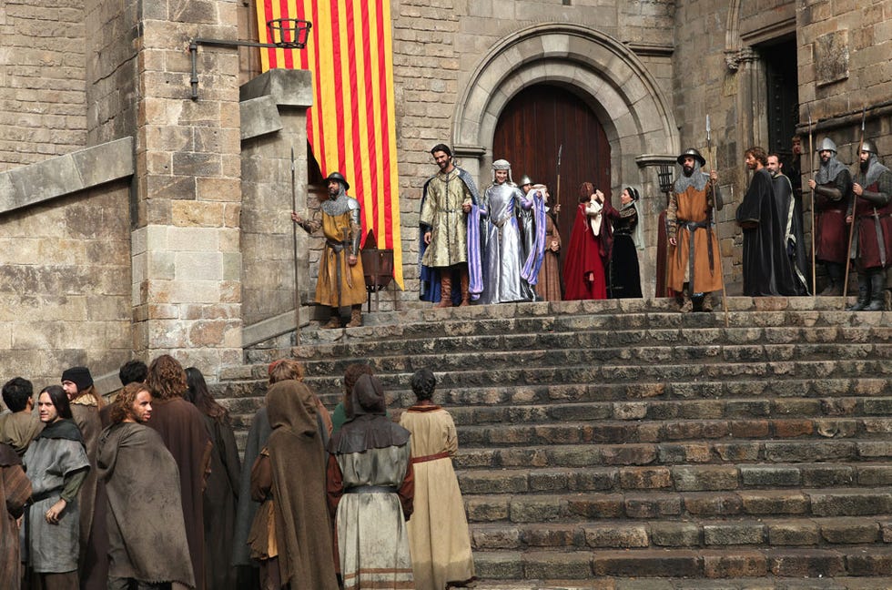 Stairs, Temple, History, Middle ages, Medieval architecture, Arch, Costume, Scene, Tradition, Vintage clothing, 