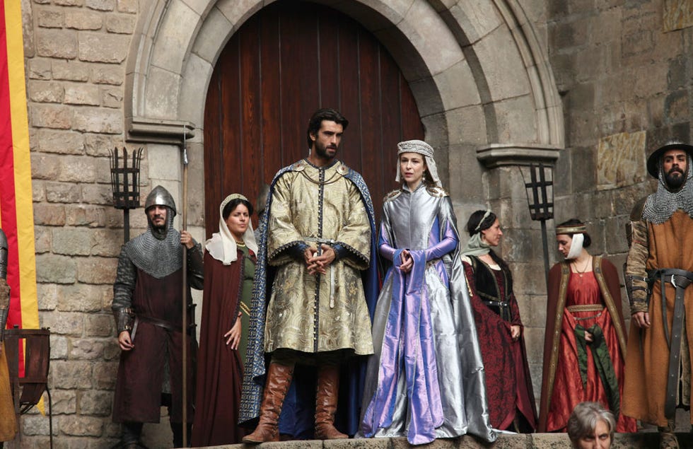 Human body, Victorian fashion, Costume, Costume design, Drama, Scene, Middle ages, Arch, Acting, Door, 