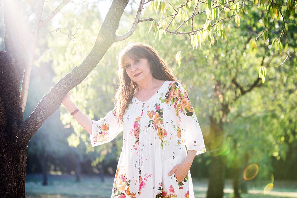 Sleeve, Happy, People in nature, Street fashion, Beauty, Spring, Long hair, Autumn, Portrait photography, Photo shoot, 