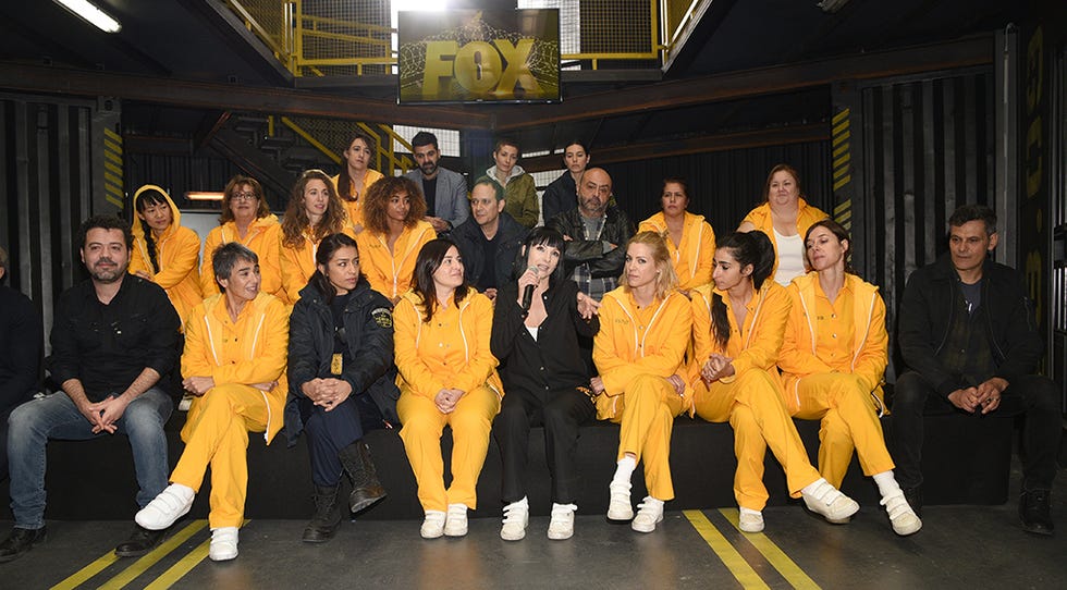 Yellow, Event, Team, Leisure, Performance, Yellow, Event, Team, Leisure, Performance,
