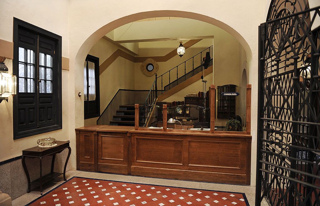 Furniture, Room, Property, Architecture, Building, Interior design, Cabinetry, Arch, Ceiling, Table, 