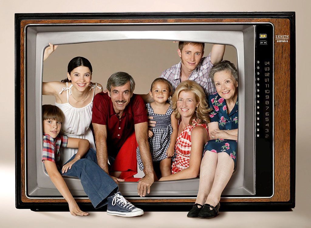 Picture frame, Fun, Technology, Room, Photography, Electronic device, Family pictures, Family, Television, Child, 