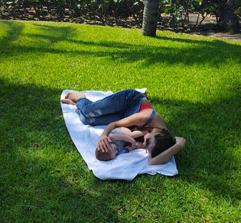 Human, Grass, People in nature, Comfort, Lawn, Nap, Groundcover, Sleep, Love, Barefoot, 