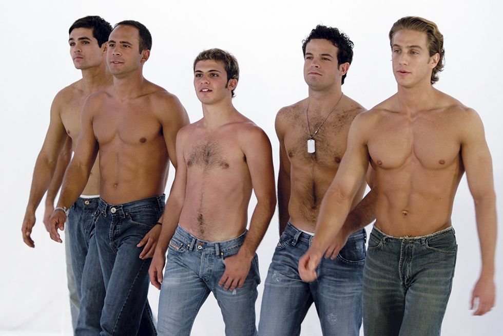 Human, People, Skin, Denim, Human body, Trousers, Jeans, Chest, Shoulder, Standing, 