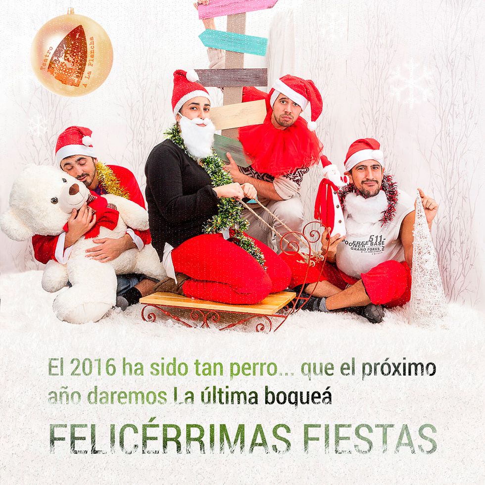 Human, Event, Santa claus, Happy, Christmas eve, Fictional character, Holiday, Christmas, Christmas decoration, Lap, 