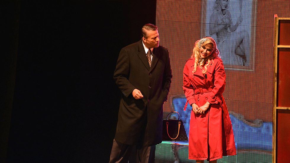 Entertainment, Stage, Suit trousers, Performing arts, Coat, heater, Drama, Scene, Performance, Blazer, 