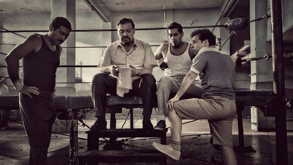 Face, Leg, Social group, Sitting, Shoe, Friendship, Monochrome, Muscle, Conversation, Lap, 