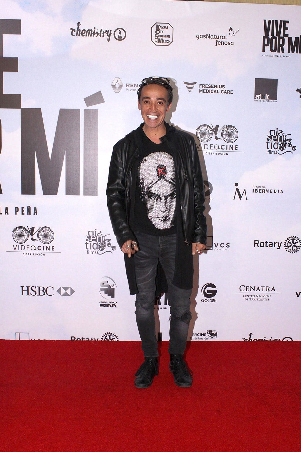 Sleeve, Style, Carpet, Jacket, Premiere, Street fashion, Boot, Fashion model, Red carpet, Fashion design, 