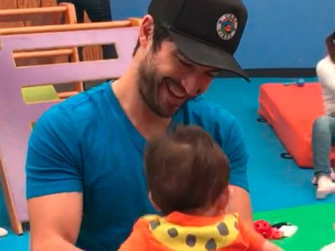 Alfonso Herrera Presume De Los Primeros Pasos De Su Hijo