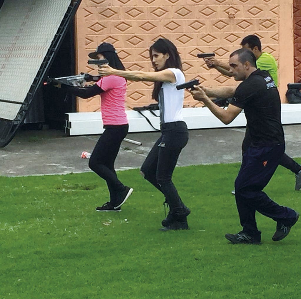 Footwear, Shoe, Training, Contact sport, Back, Active pants, Individual sports, Exercise, Combat sport, Duel, 