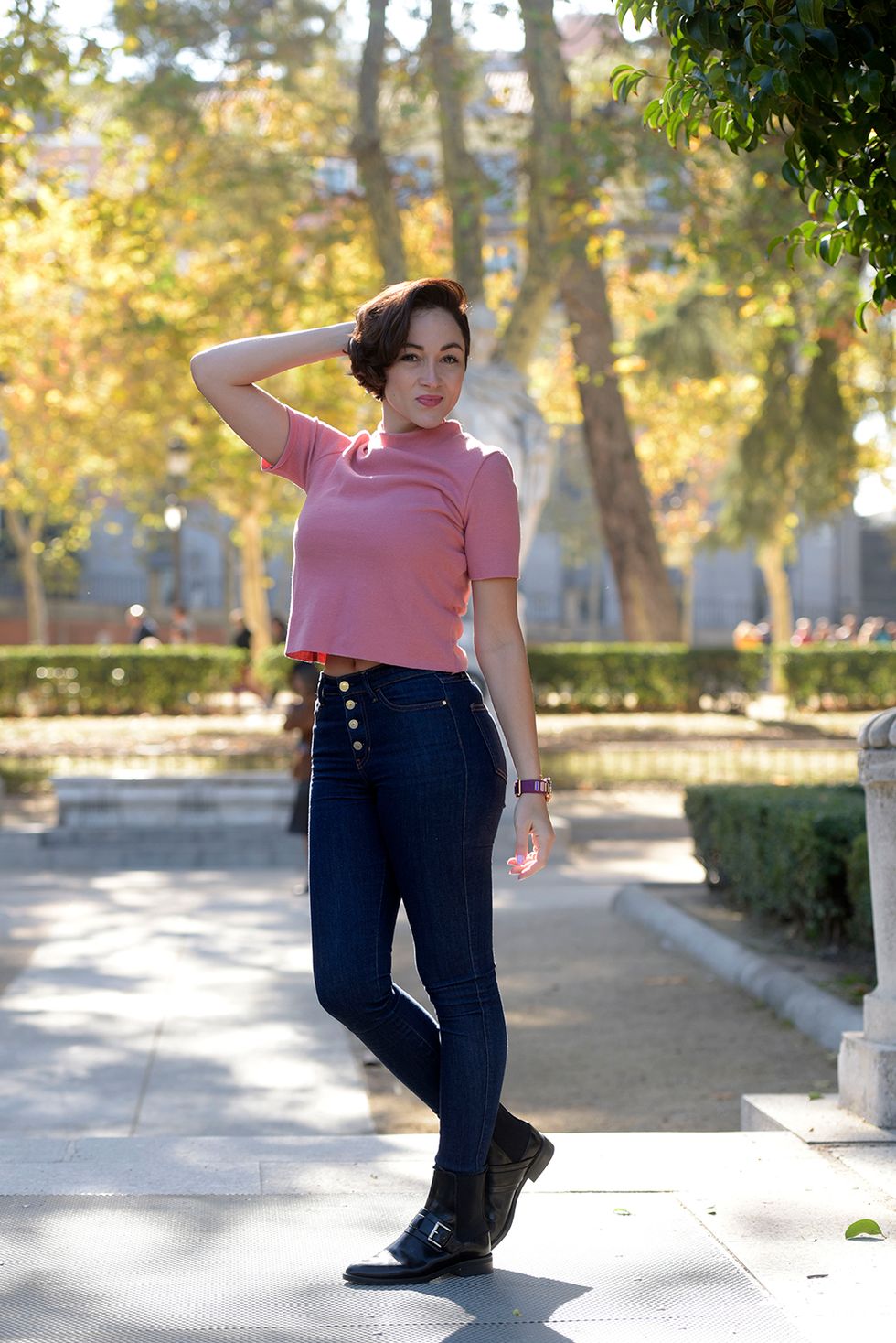 Clothing, Jeans, Pink, Street fashion, Red, Waist, Beauty, Yellow, Shoulder, Snapshot, 