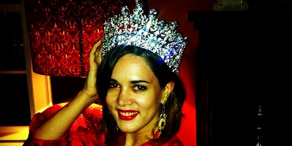 Red, Headpiece, Crown, Fun, Event, Hair accessory, Smile, Flash photography, 