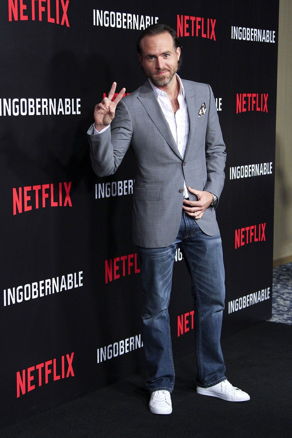 Suit, Premiere, Event, Muscle, Carpet, Media, Brand, 