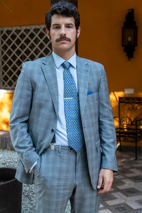 Suit, Clothing, Blazer, Formal wear, Outerwear, White-collar worker, Dress shirt, Tie, Tuxedo, Jacket, 