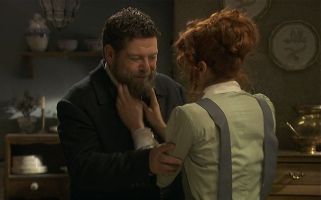 Human body, Interaction, Suit, Beard, Facial hair, Conversation, Gesture, Back, Scene, Acting, 