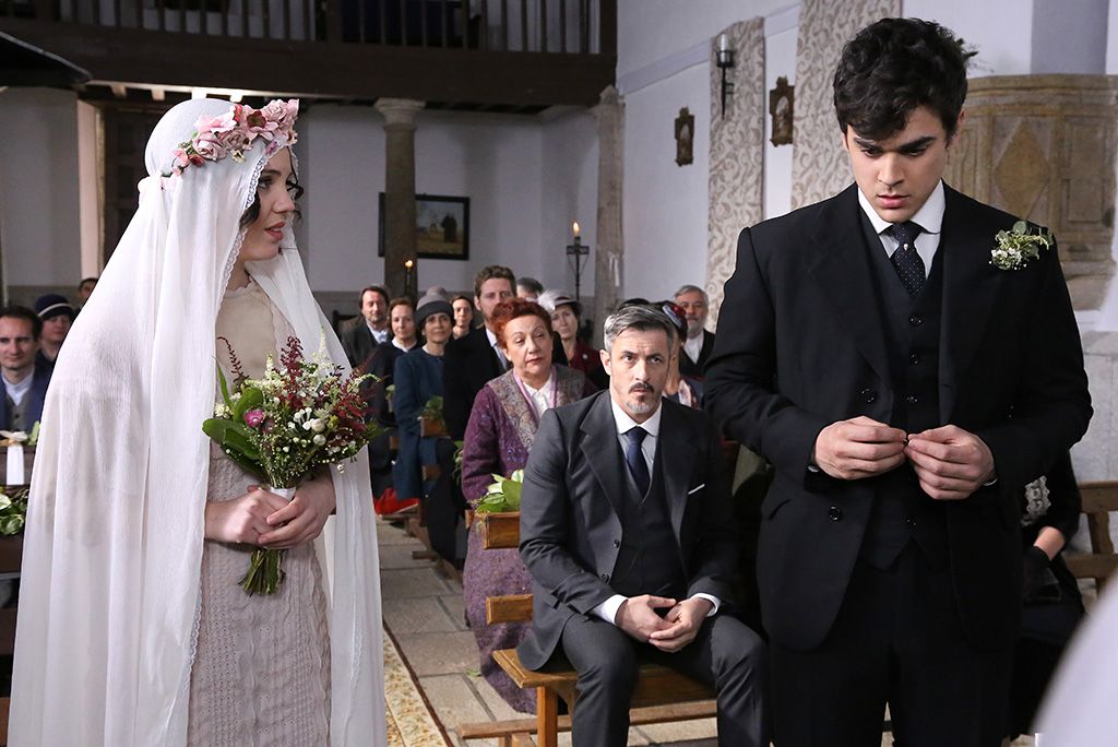 Clothing, Bridal veil, Coat, Veil, Trousers, Bridal clothing, Suit, Outerwear, Suit trousers, Formal wear, 