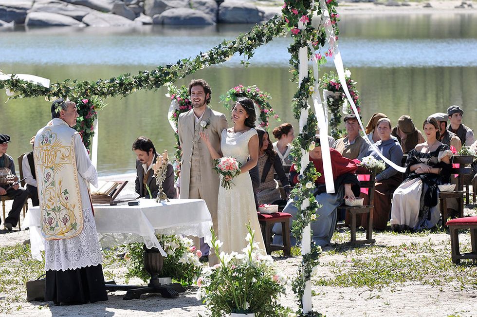 Petal, Dress, Bridal clothing, Ceremony, Tradition, Floristry, Flower Arranging, Bride, Marriage, Wedding dress, 