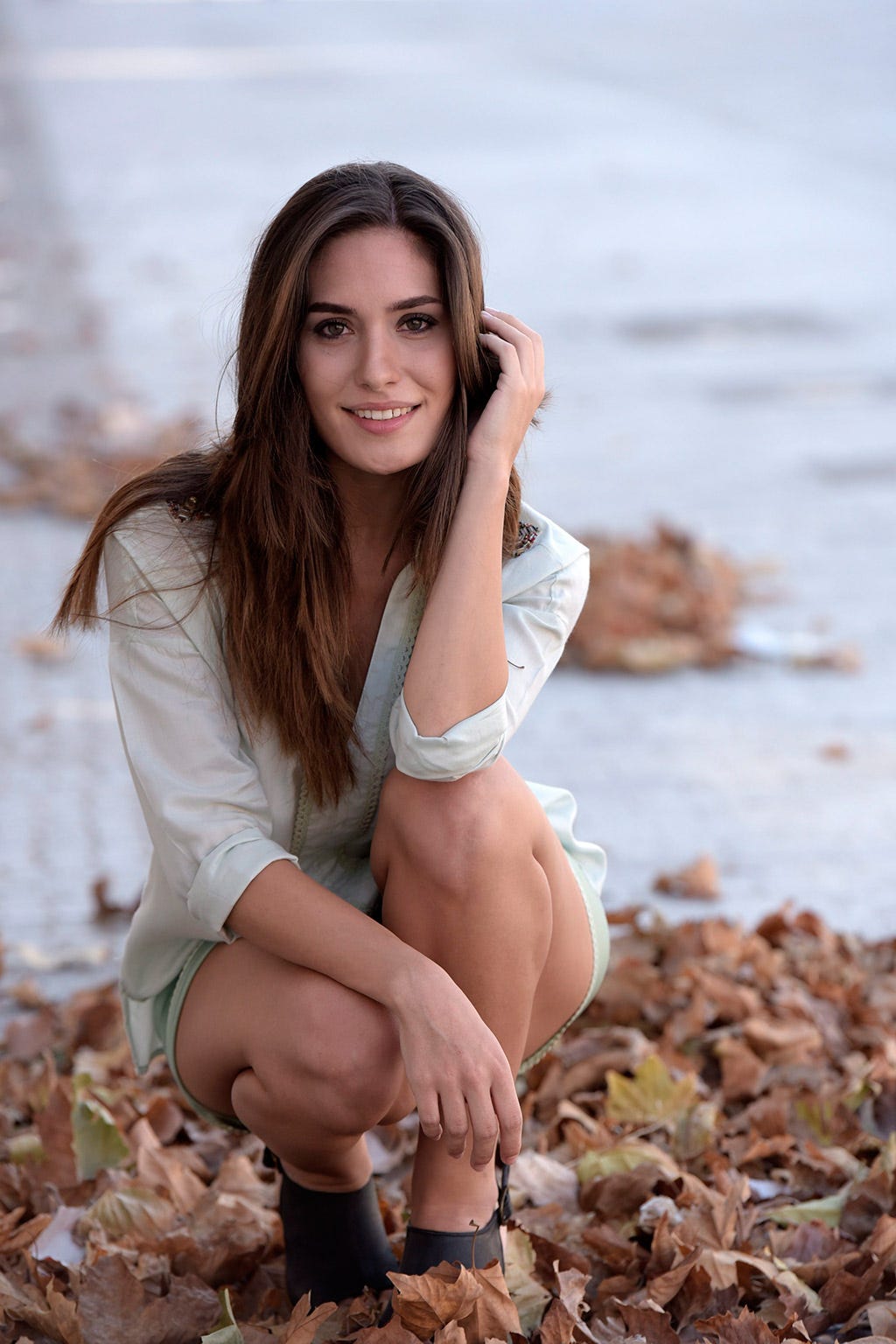 Brown, Human leg, People in nature, Summer, Beauty, Model, Sitting, Youth, Fashion model, Knee, 