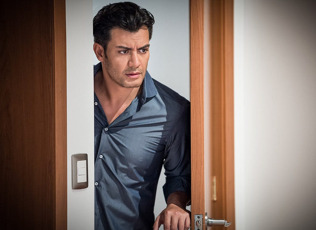 Dress shirt, Suit, Model, Muscle, Formal wear, Cool, Shirt, White-collar worker, Outerwear, Photography, 
