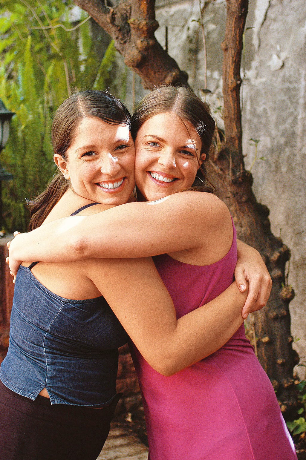Smile, Shoulder, Happy, Facial expression, Dress, People in nature, Magenta, Waist, Trunk, Day dress, 