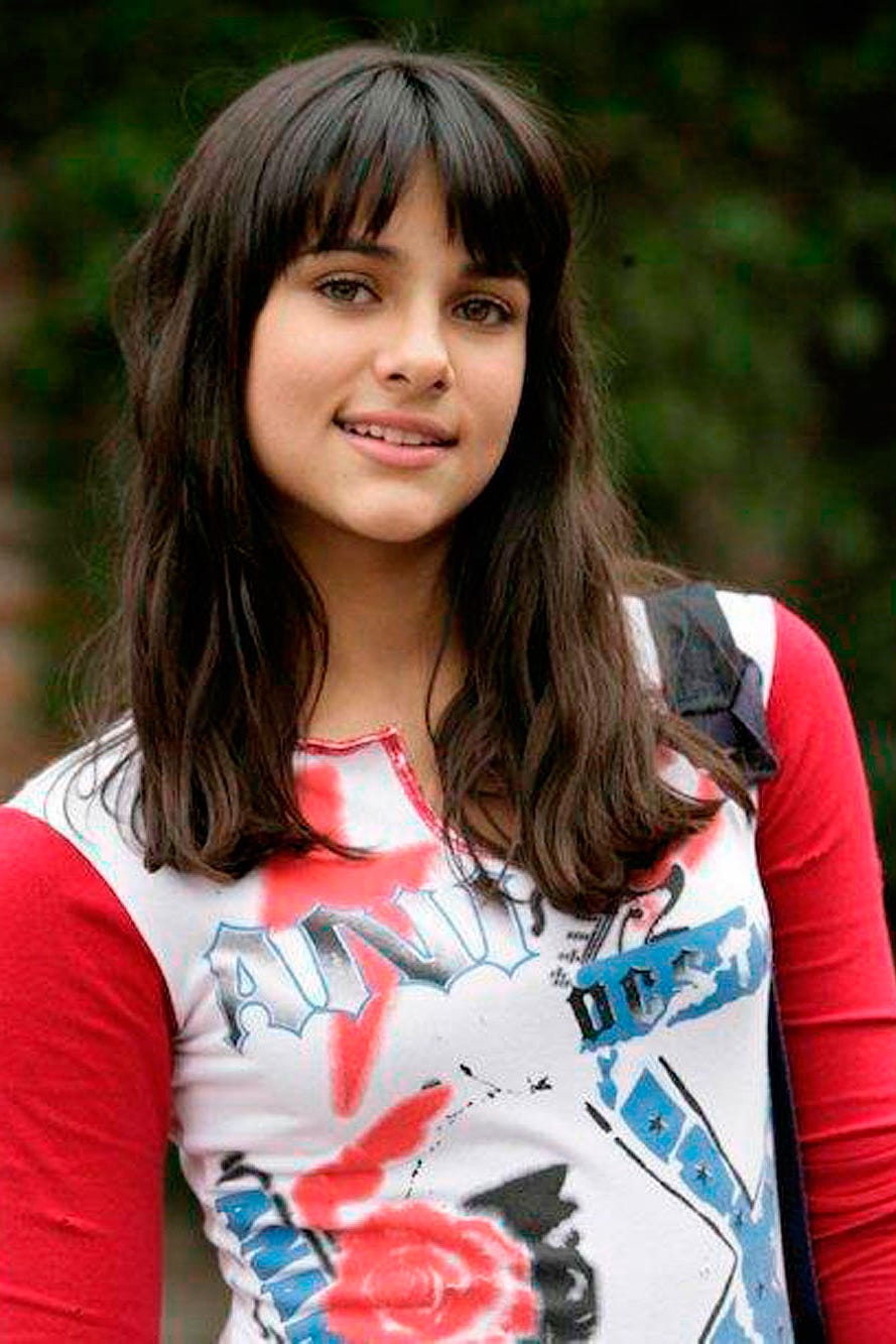 Hair, Beauty, Hairstyle, Smile, Bangs, Black hair, T-shirt, Cool, Brown hair, Photography, Hair, Beauty, Hairstyle, Smile, Bangs, Black hair, T-shirt, Cool, Brown hair, Photography,