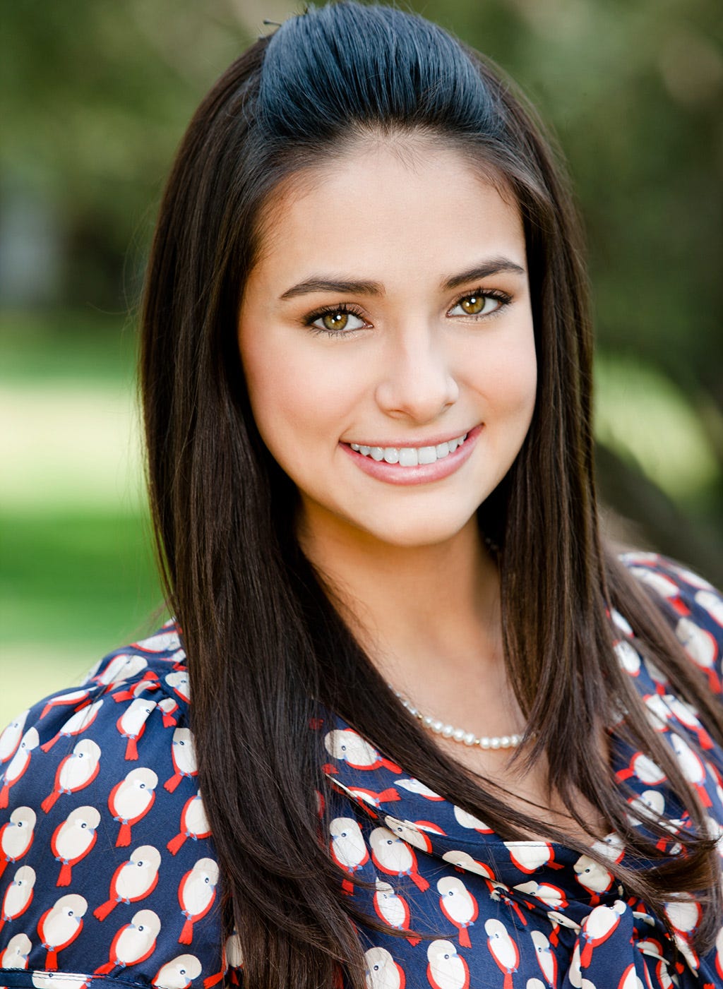 Clothing, Nose, Smile, Lip, Eye, Hairstyle, Eyebrow, Happy, Eyelash, Facial expression, 