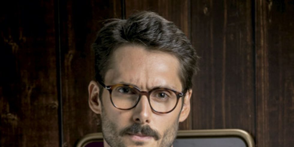 Eyewear, Glasses, Facial hair, Chin, Beard, Moustache, Forehead, White-collar worker, Suit, Vision care, 