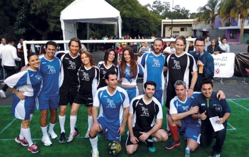Team, Team sport, Social group, Sports, Competition event, Player, Soccer, Ball game, Tournament, Event, 