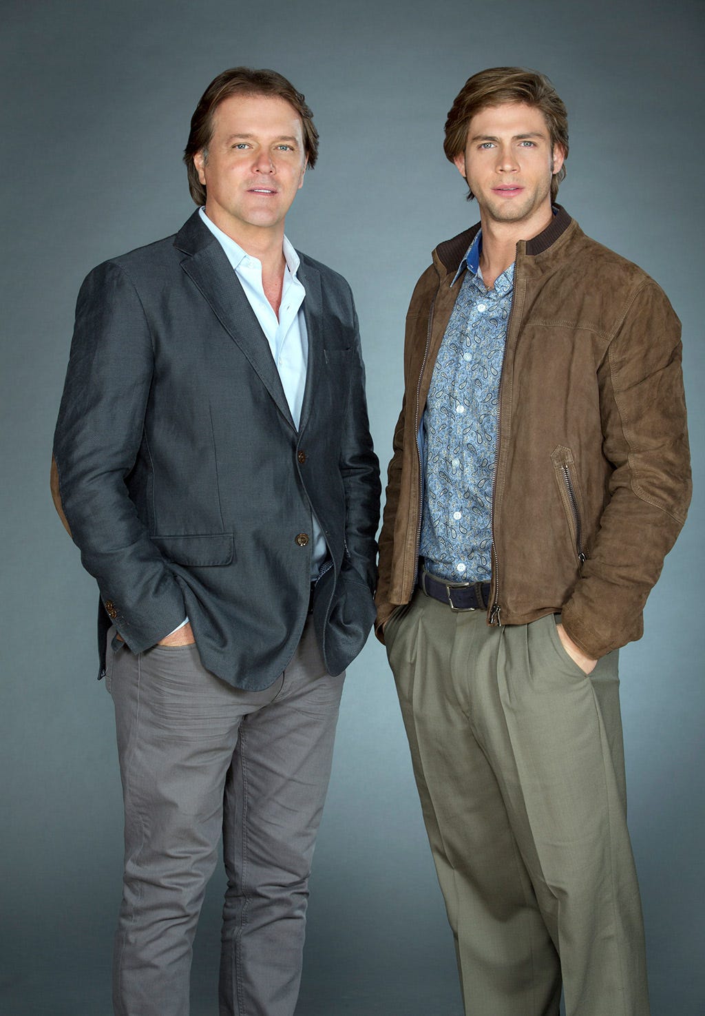 Leg, Brown, Sleeve, Trousers, Shoulder, Dress shirt, Collar, Suit trousers, Khaki, Shirt, 