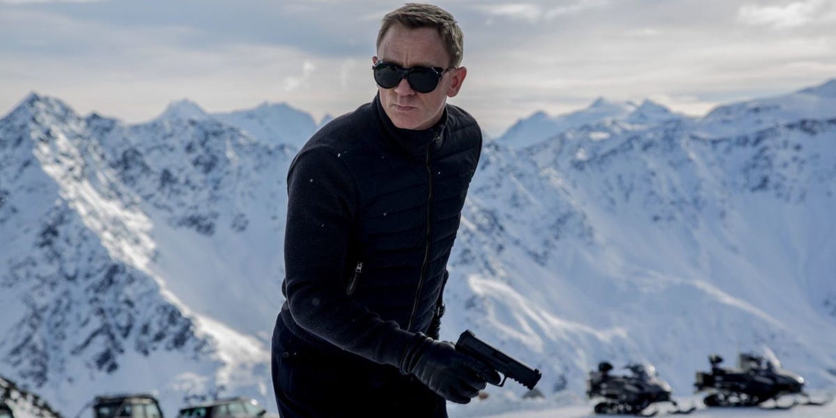 First Look at James Bond�s �Spectre� Teases Daniel Craig