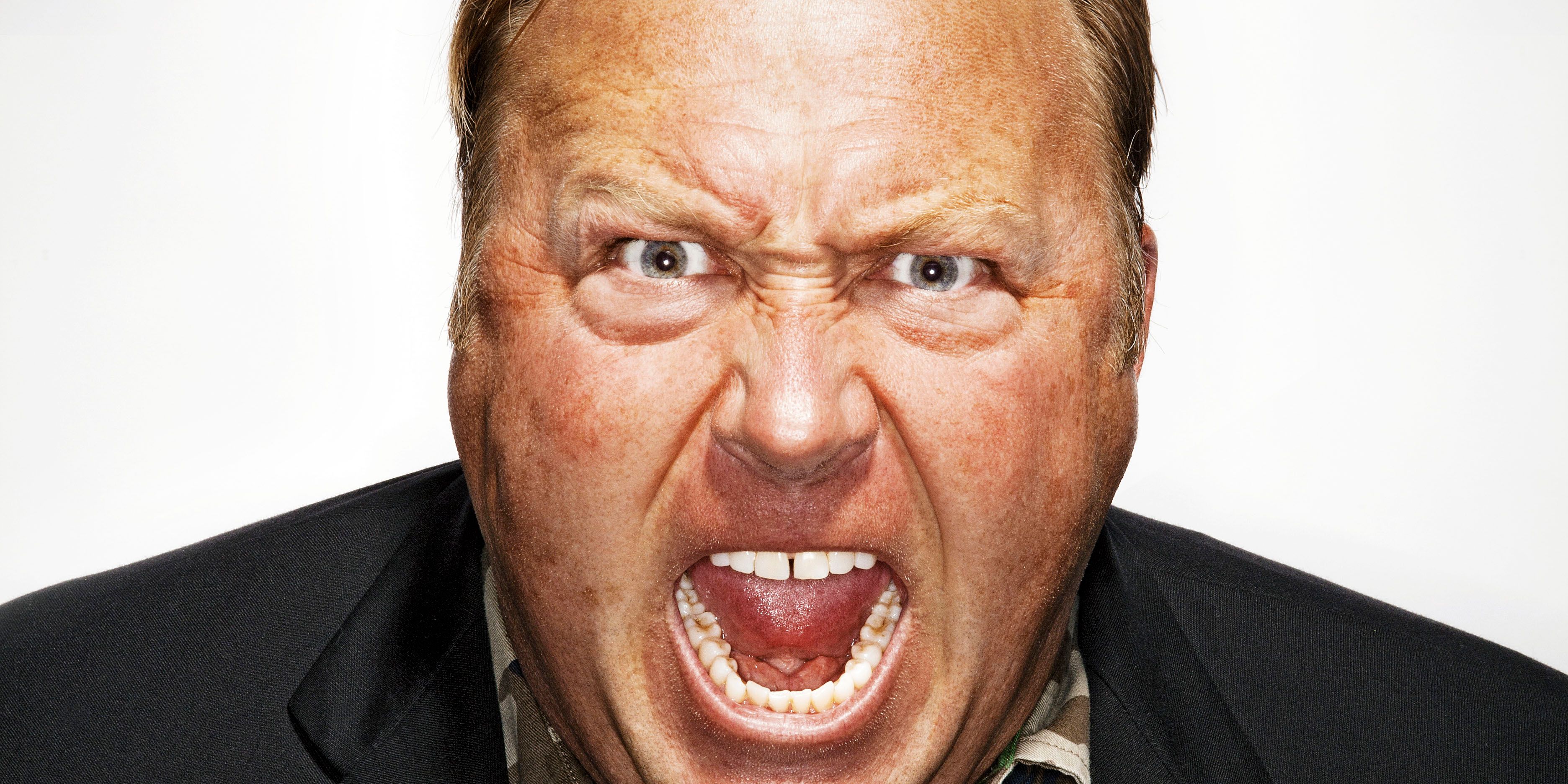 1449079735-alex-jones-lead.jpg