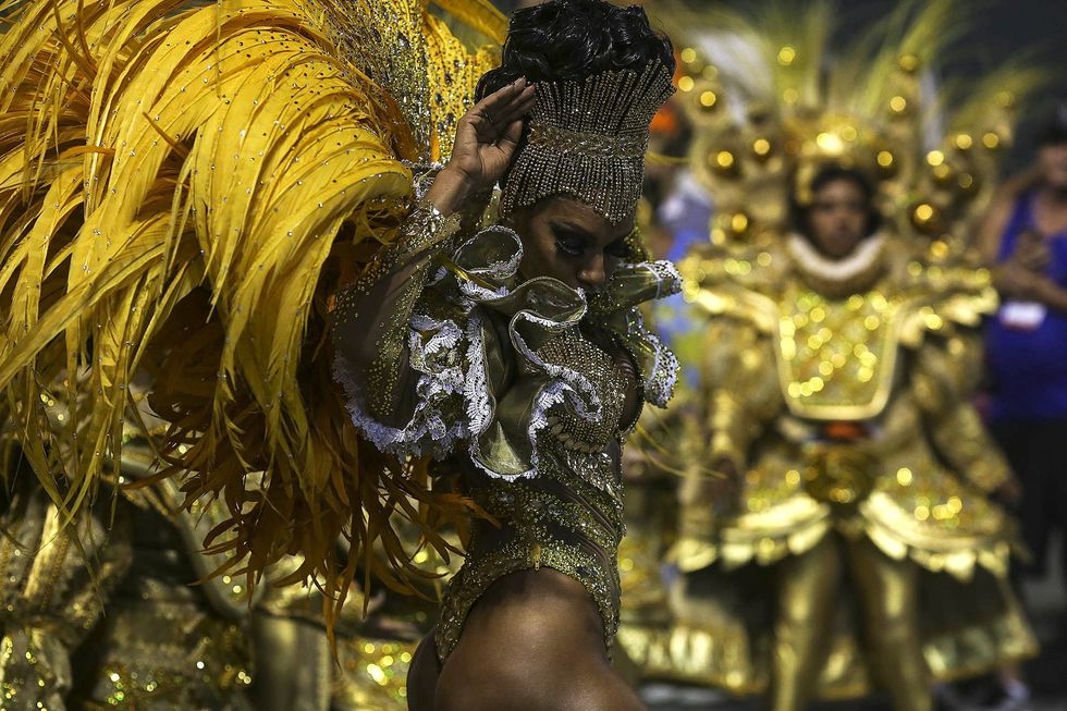 25 Striking and Sexy Photos From Carnival