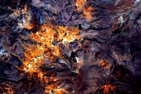 Amber, Orange, Geological phenomenon, Natural material, Fire, 