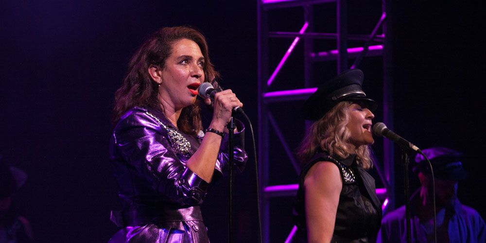Wallpaper Maya Rudolph S Prince Cover Band Princess Honored The Late Musician Free HD