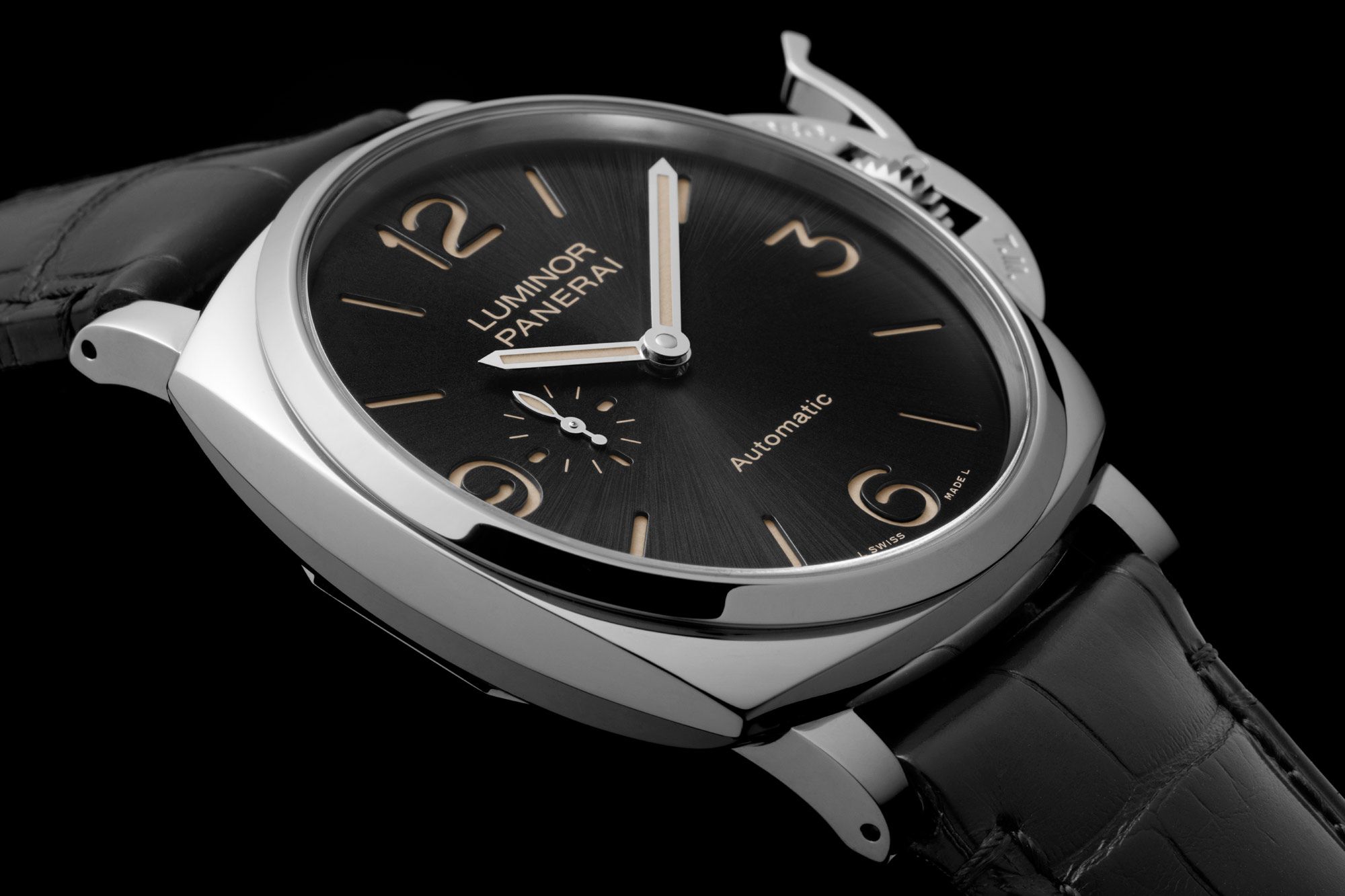 Officine Panerai Luminor Mens Watch Fine Watches | Heathrow Reserve &  Collect