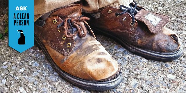 How to Keep Work Boots From Stinking