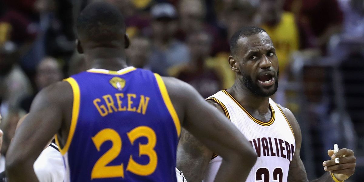 Draymond Green Definitely Drilled LeBron In The Balls Heres Video Proof