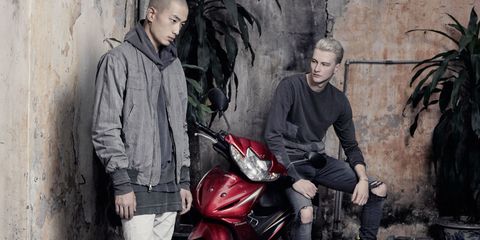 Automotive lighting, Fender, Scooter, Jacket, Temple, Motorcycle, Headlamp, Moped, Buzz cut, Leather, 
