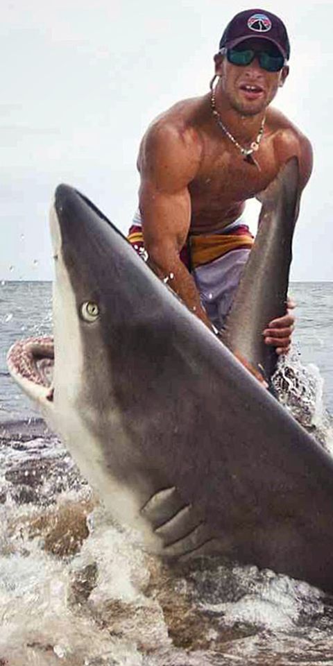 The Shark Wrestler Is A Conservationist Elliot Sudal Interview