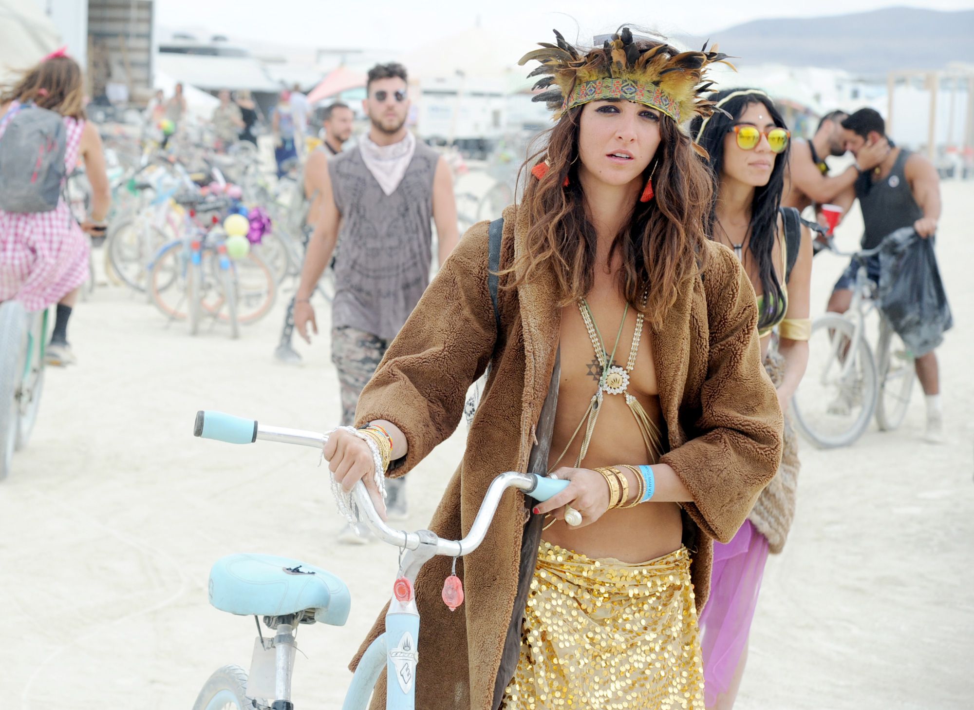 naked girls at burning man hot picture