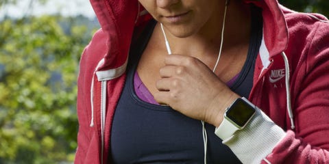Fitness Trackers Don't Improve Weight Loss, Study Says