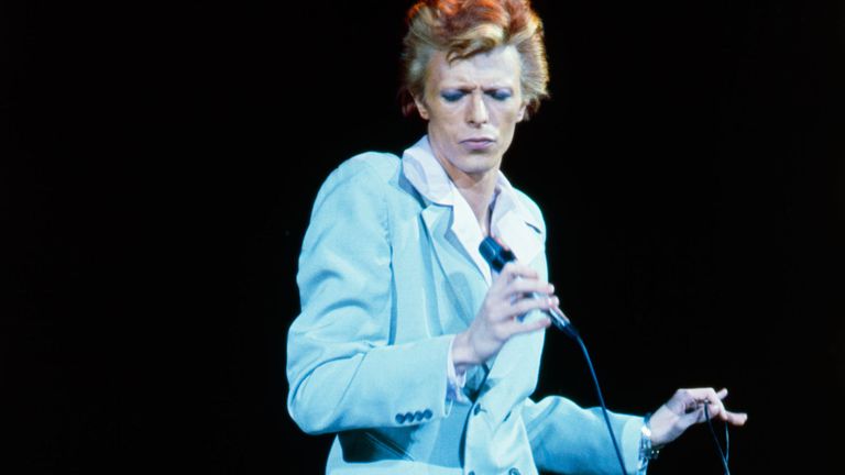 The Making of David Bowie's Lost Soul Album – Listen to David Bowie's ...