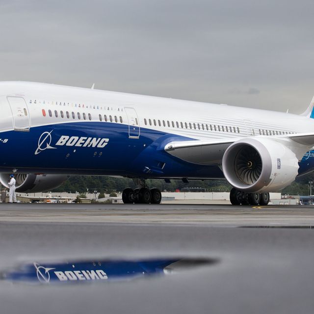 Tour the Boeing 787 That Was Converted Into A Private Jet