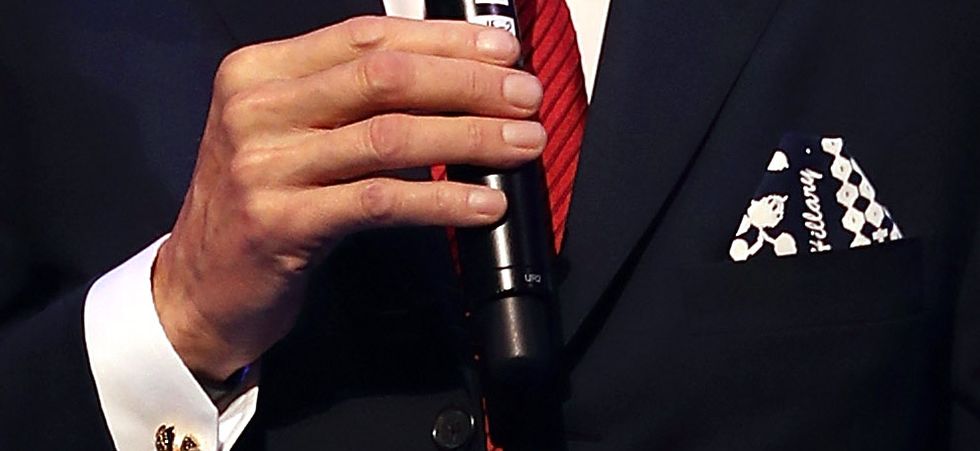 Finger, Nail, Thumb, Gesture, Microphone stand, 
