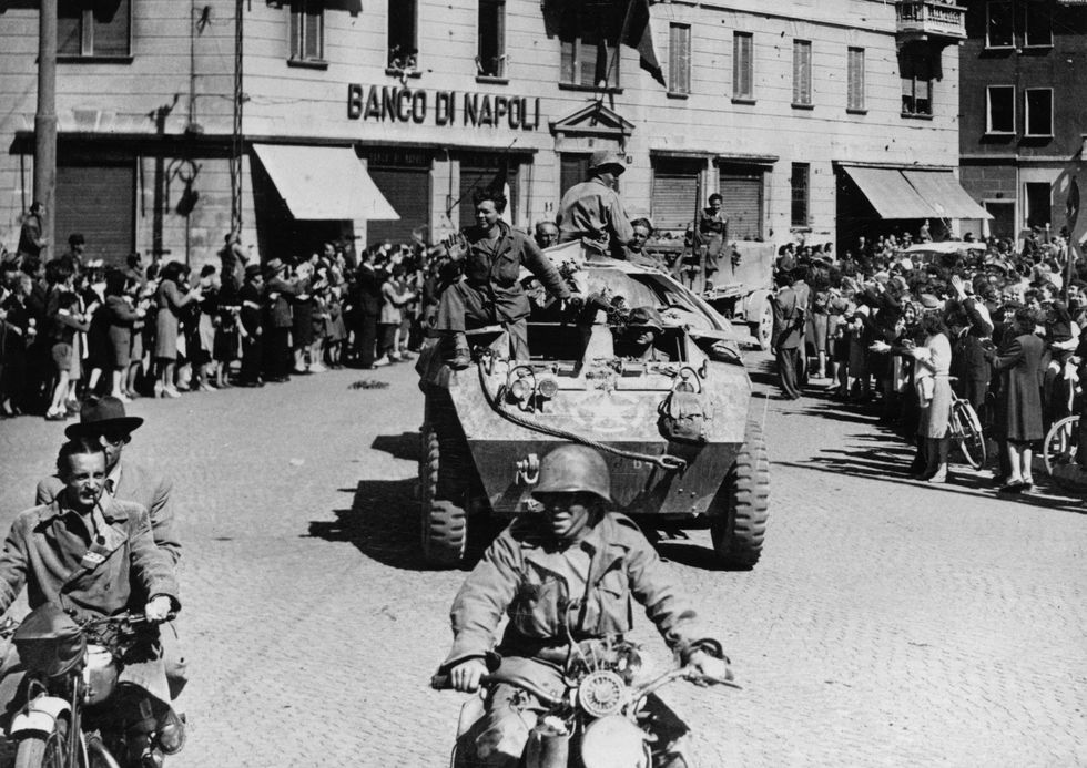 People, Window, Crowd, Combat vehicle, Parade, Troop, Monochrome, Military organization, Military, Military vehicle, 
