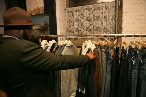 Hat, Clothes hanger, Sun hat, Retail, Fedora, Boutique, Closet, Collection, Outlet store, Costume hat, 