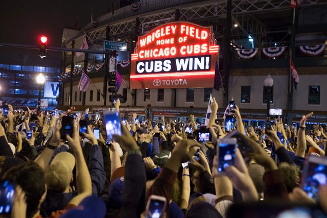 Cubs to bring back Wrigleyville jerseys, celebrate Chicago's neighborhoods